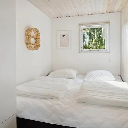 2 Bedroom Amazing In Sydals *