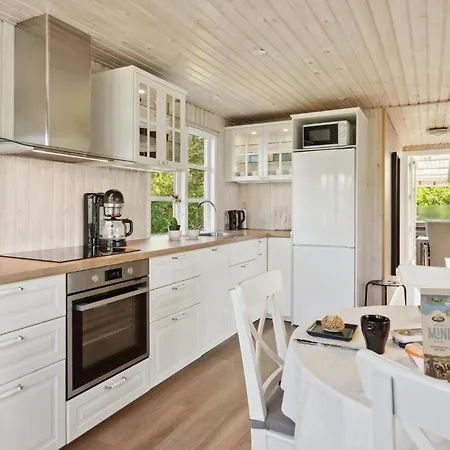 2 Bedroom Amazing In Sydals *