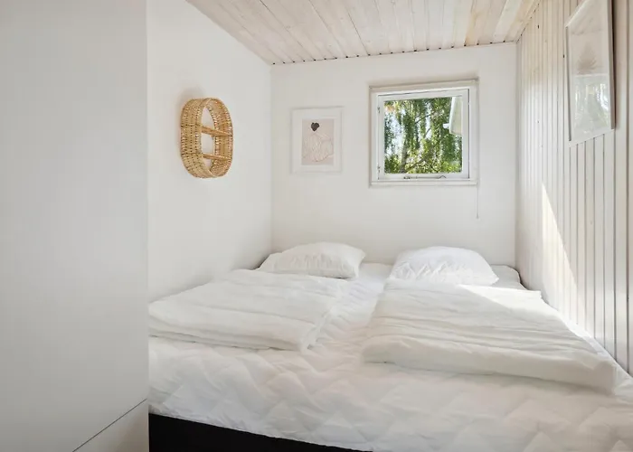 2 Bedroom Amazing In Sydals *